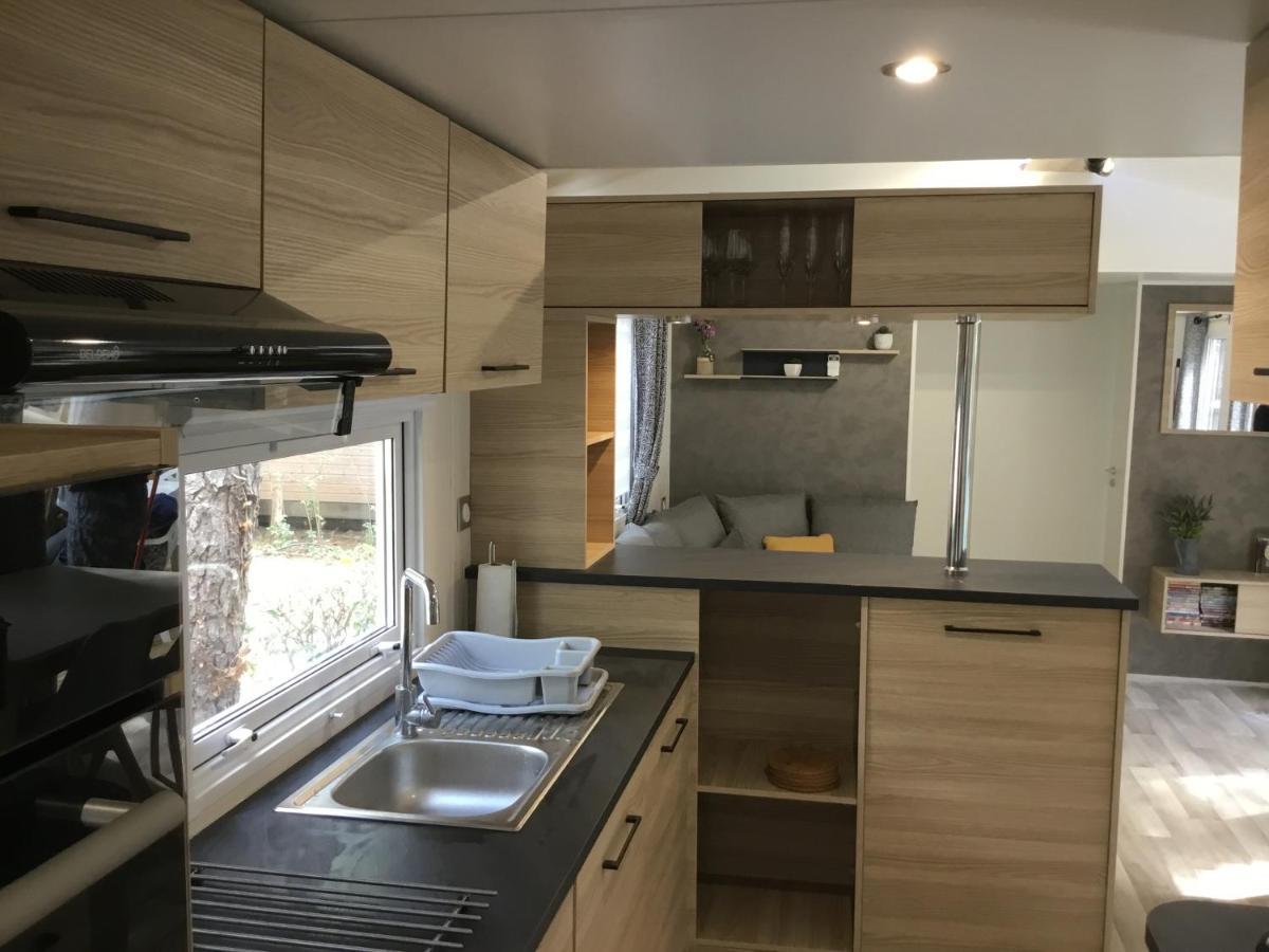 ホテル La Baume 515 Fréjus エクステリア 写真
